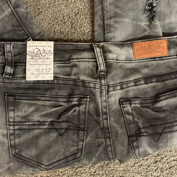 Jeans - Picture 3 of 8